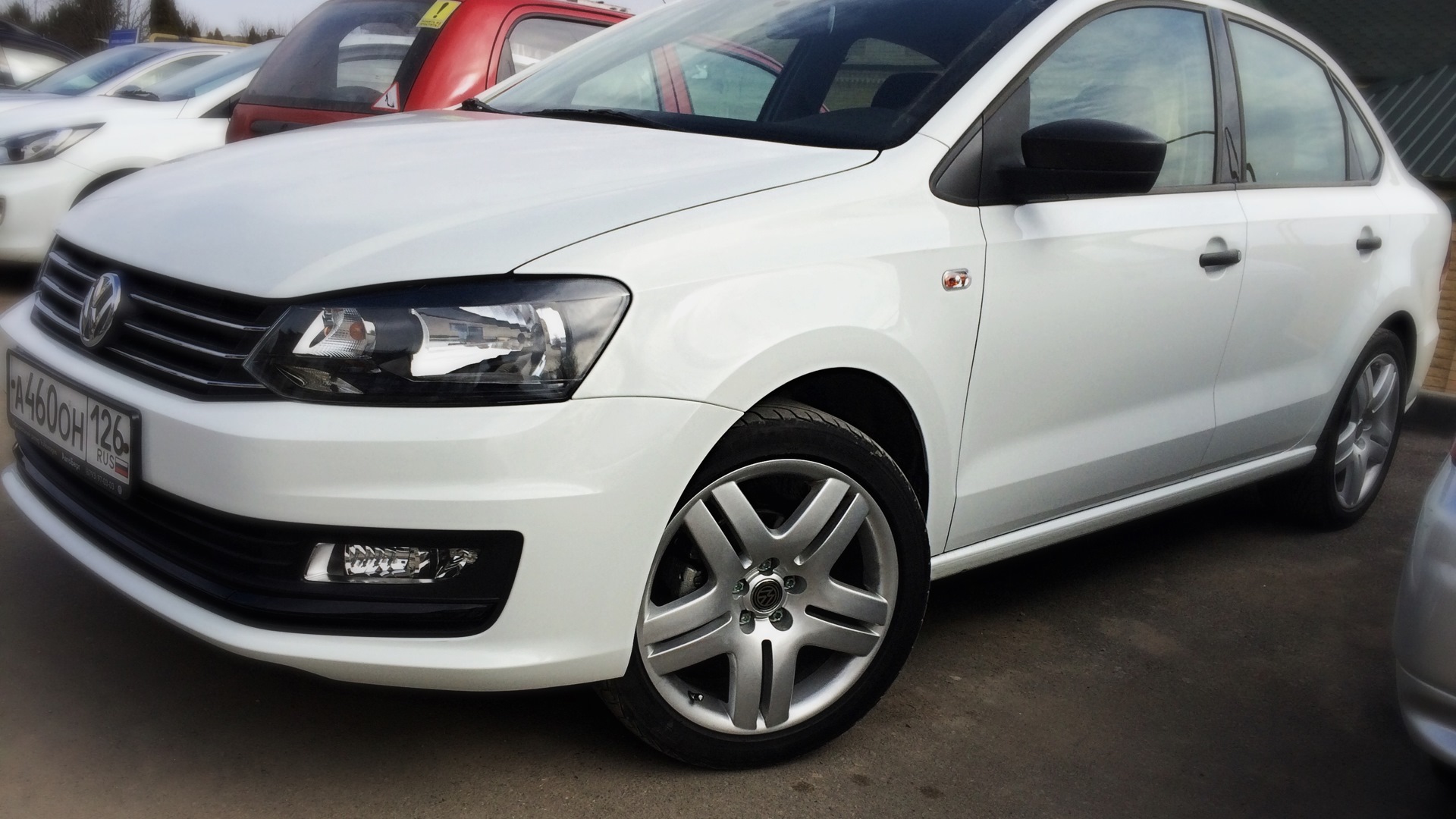 Volkswagen Polo 2015 седан