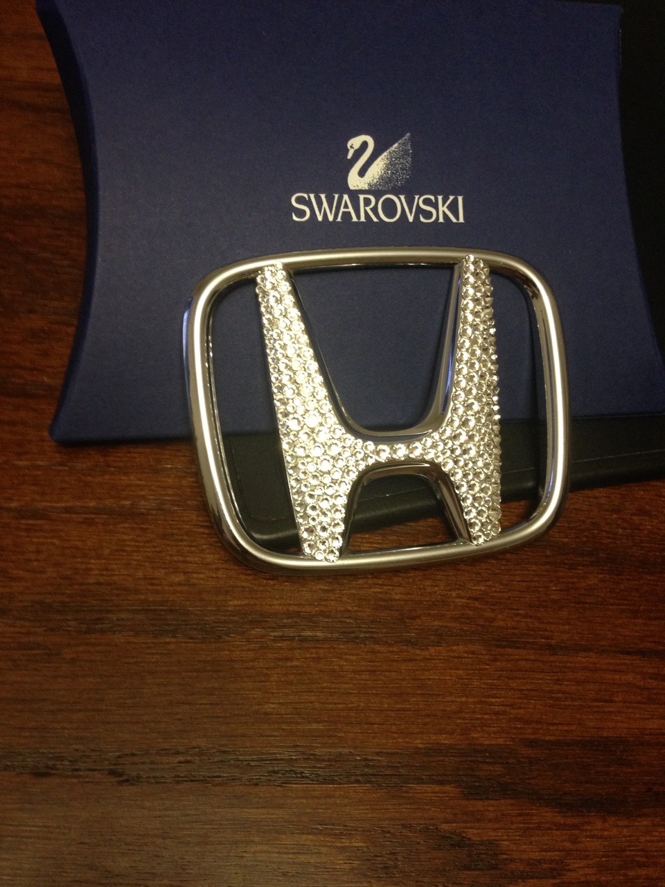 Значек Honda в SWAROVSKI — Honda Accord (8G), 2,4 л, 2009 года | тюнинг ...