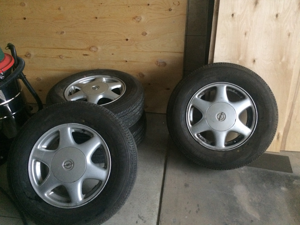 Диски опель синтра. Литые диски опель омега а. Диски опель синтра. Диски на опель синтра колесные. Sintra opel опель синтра.