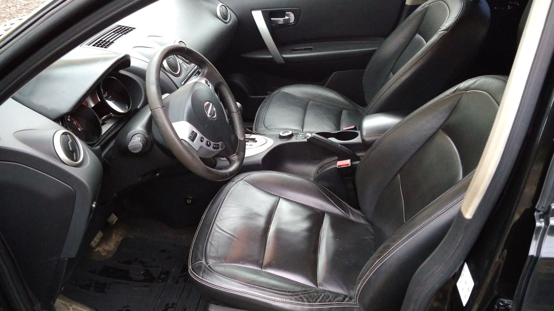 Nissan Qashqai (1G) 2.0 бензиновый 2007 | 2.0 4WD CVT на DRIVE2