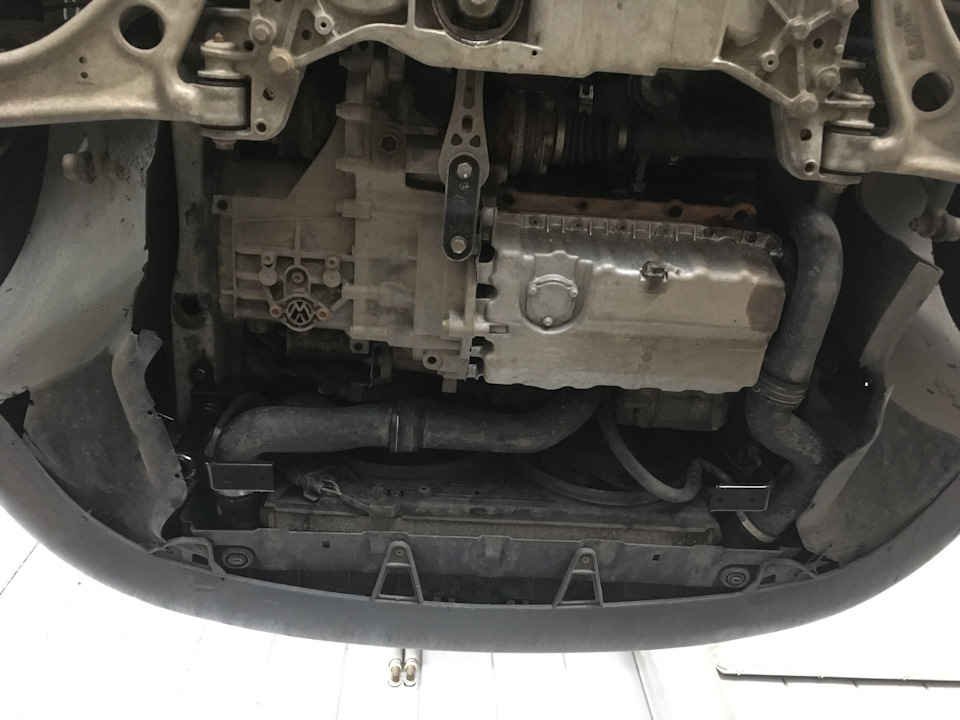 Общий вид передка — Volkswagen Caddy (3G)