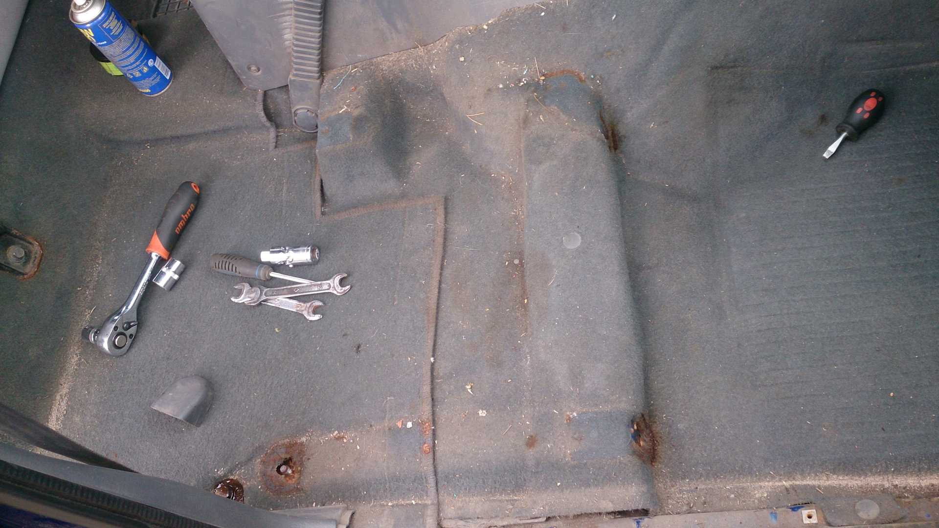 Ремонт пола. - Ford Mondeo III, 1,8 л, 2005 года своими руками DRIVE2