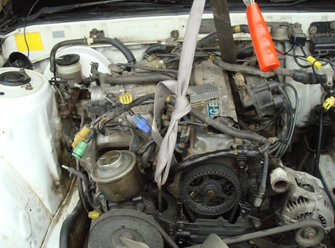 Its time to remove the engine - Toyota Cresta 25 L 1984