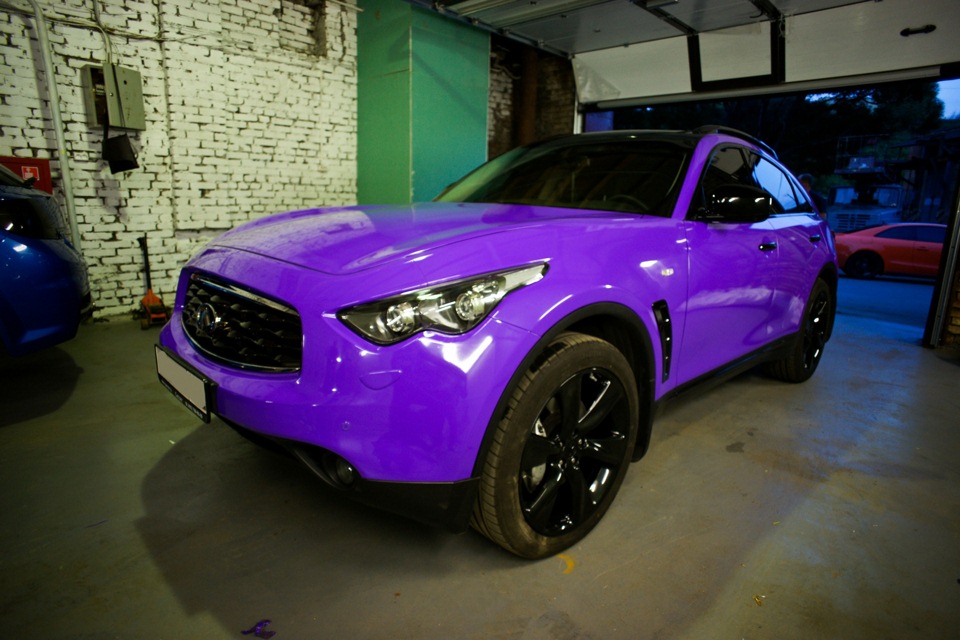 Infiniti fx50s малиновый Кэнди