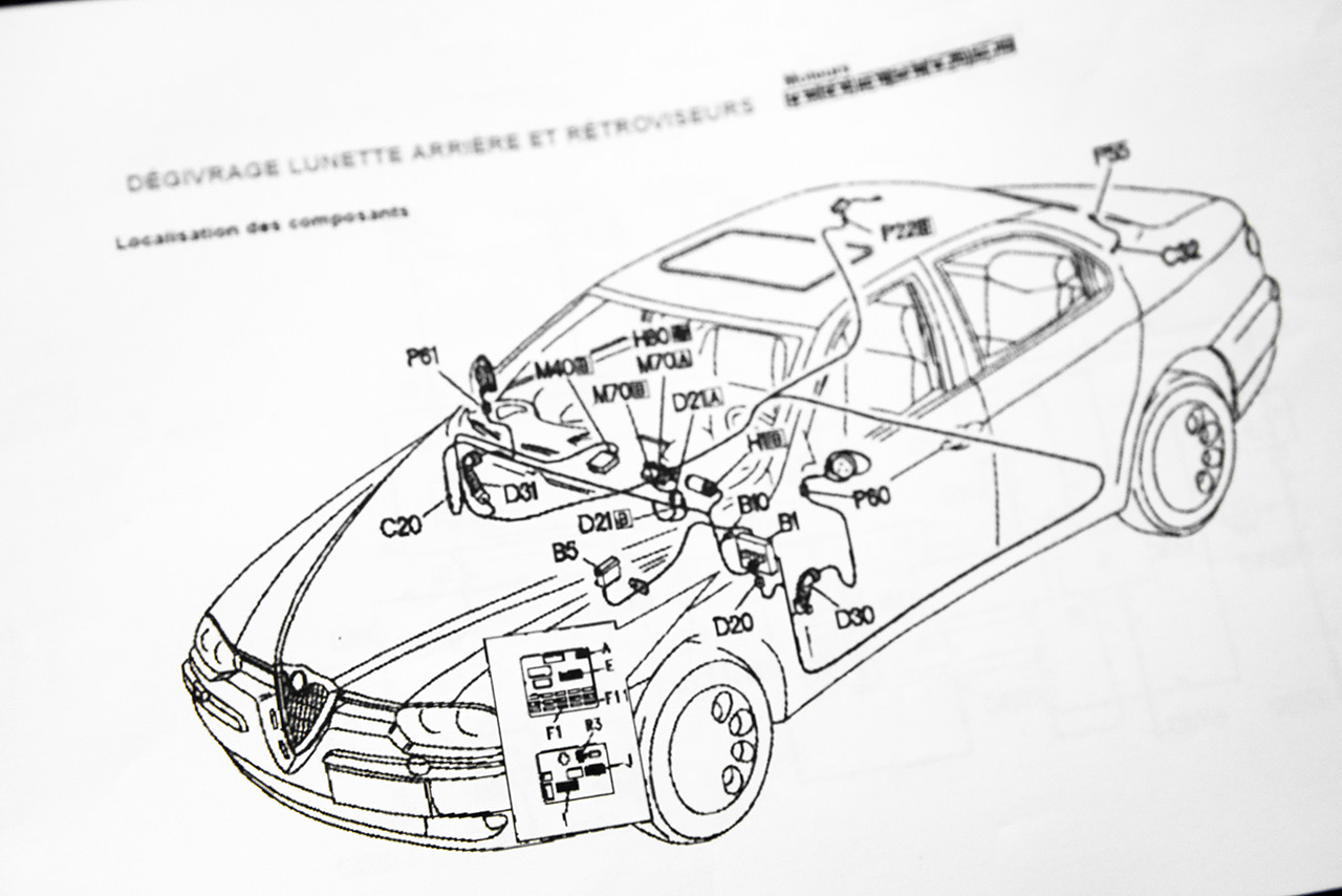 Альфа ромео схема. Alfa Romeo 1750 чертежи. Электрическая схема датчиков Alfa Romeo 147. Реле обогрева заднего стекла Alfa Romeo 156. Альфа Ромео 156 кондиционер схема.