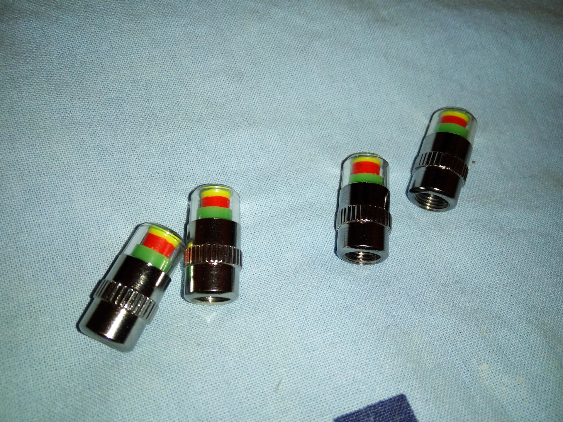 Колпачки на колеса с индикатором давления — Daewoo Gentra, 1,5 л, 2014 ...