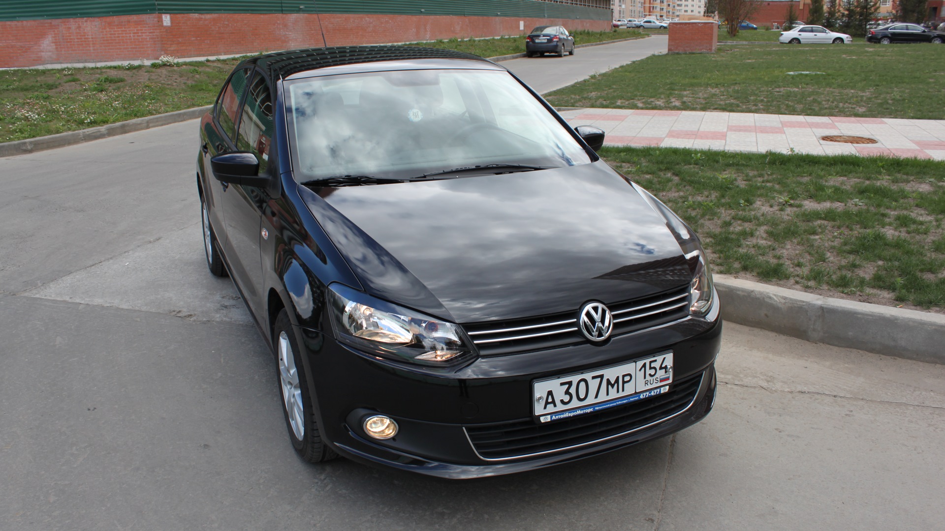 Volkswagen Polo Deep Black