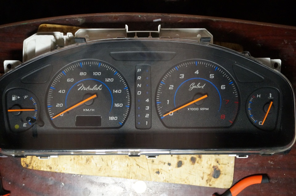 Relight the instrument panel and climate Mitsubishi Galant