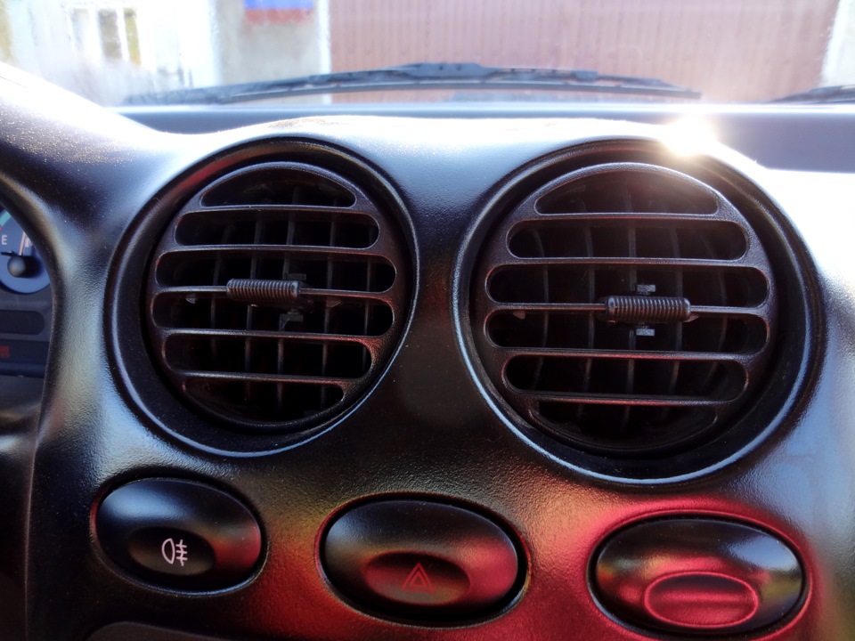 воздуховоды mercedes на matiz. воздуховоды матиз. воздуховоды ларгус матиз. дефлектор воздуховода дэу матиз. воздуховоды матиз.