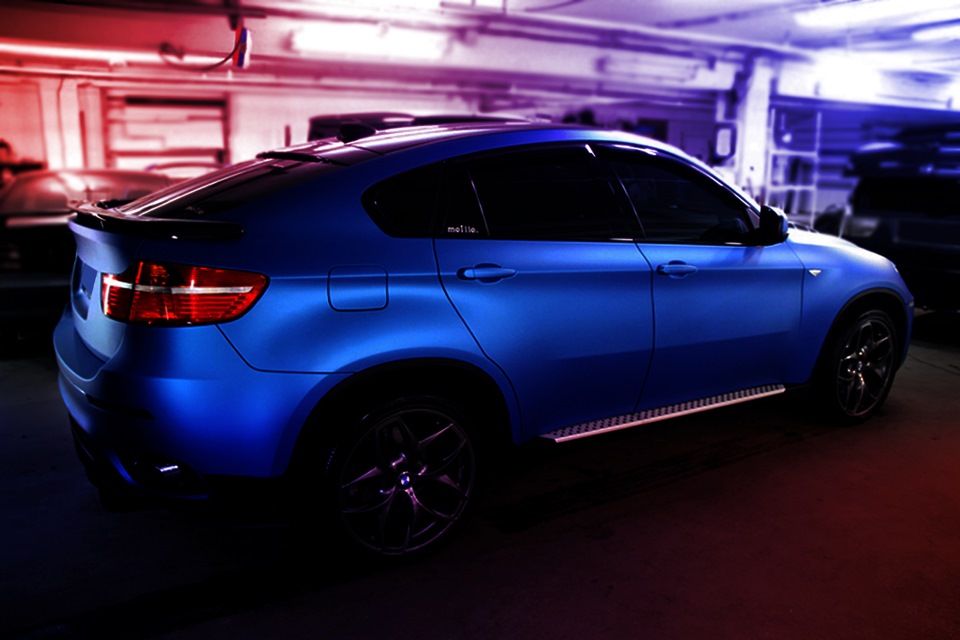 X6 blue. BMW x6 Blue. БМВ х6 хамелеон. BMW x6 синий. BMW x6 синяя матовая.