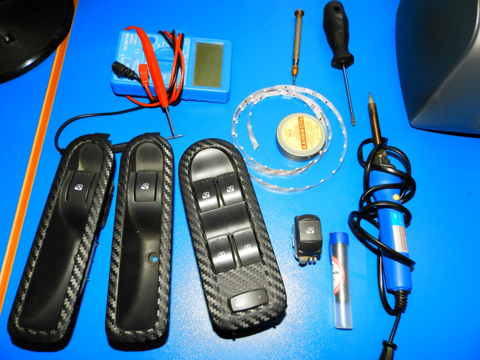 Белая подсветка (part 1) — Renault Megane II, 1,6 л, 2005 года ...