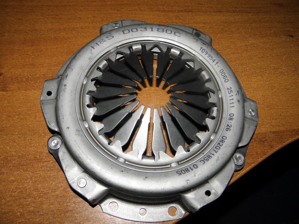 Новое сцепление — ЗАЗ 1102, 1,2 л, 1991 года | своими руками | DRIVE2