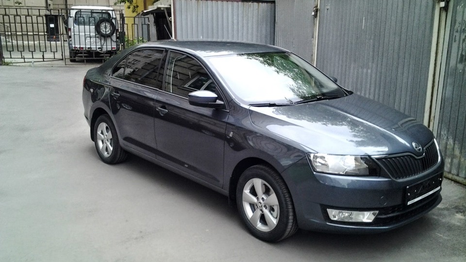 6. Skoda rapid 1. 6 mpi. 1. Логан ф1 красный торнадо р.