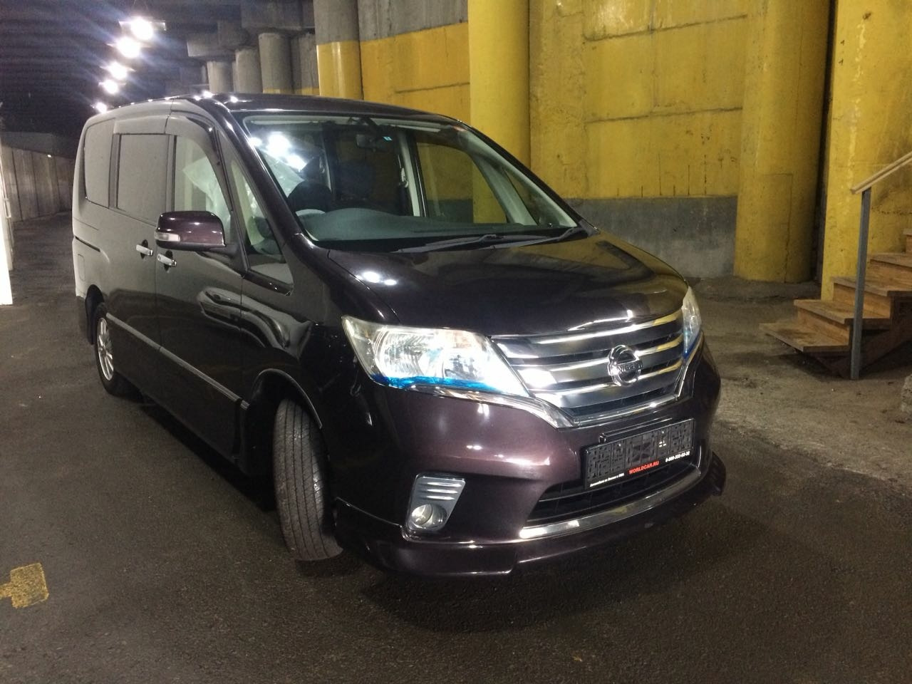 Машины под заказ владивосток каталог. Nissan Serena c24 4wd. Ниссан Серена Владивосток. Микроавтобусы из Японии во Владивостоке. Авто из Японии Владивосток.