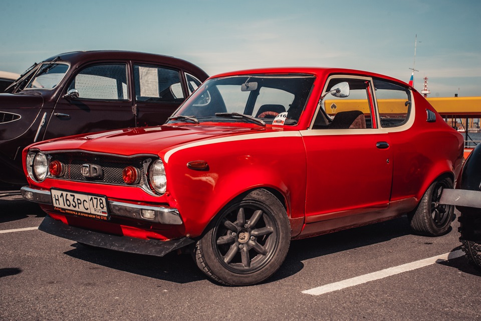 Datsun 100a