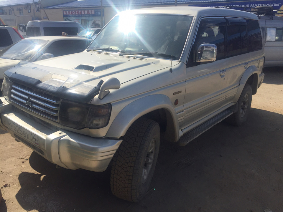 Мухобойка — Mitsubishi Pajero (2G), 2,8 л, 1995 года | стайлинг | DRIVE2