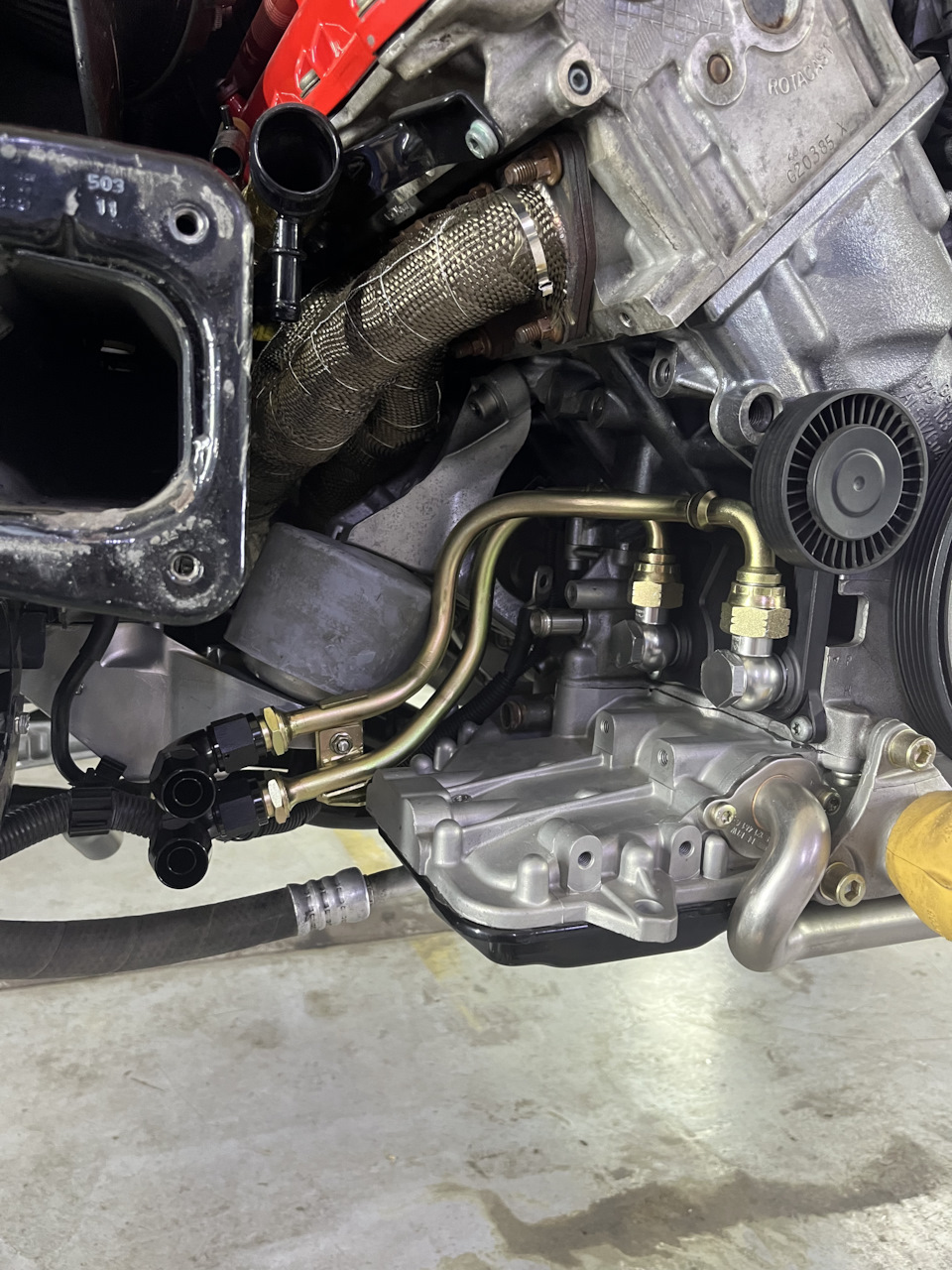 На машине — Audi S4 (B6)