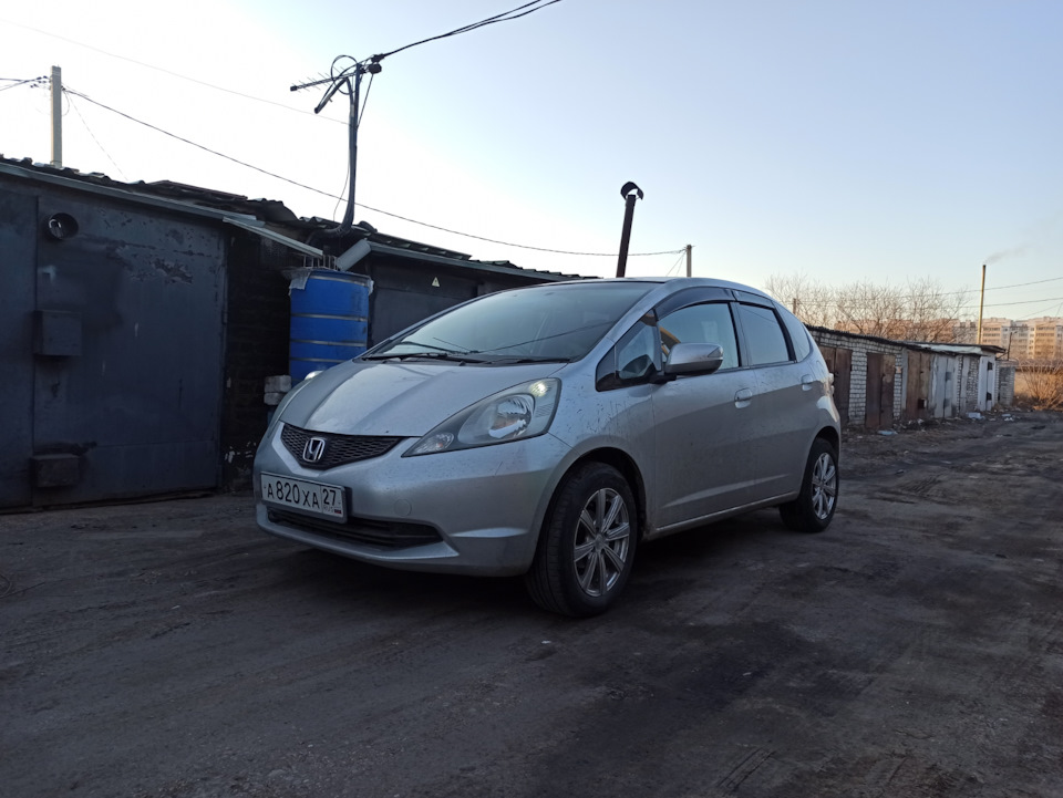 Honda fit бензин