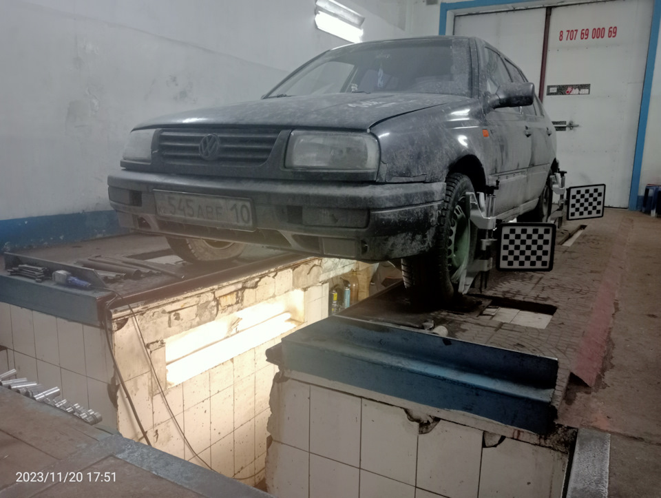 Регулировка углов развала-схождения — Volkswagen Vento, 1,8 л, 1994 ...