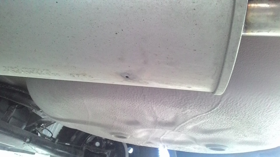 Дыра в глушителе! — Lada Гранта лифтбек, 1,6 л, 2016 года | наблюдение ...