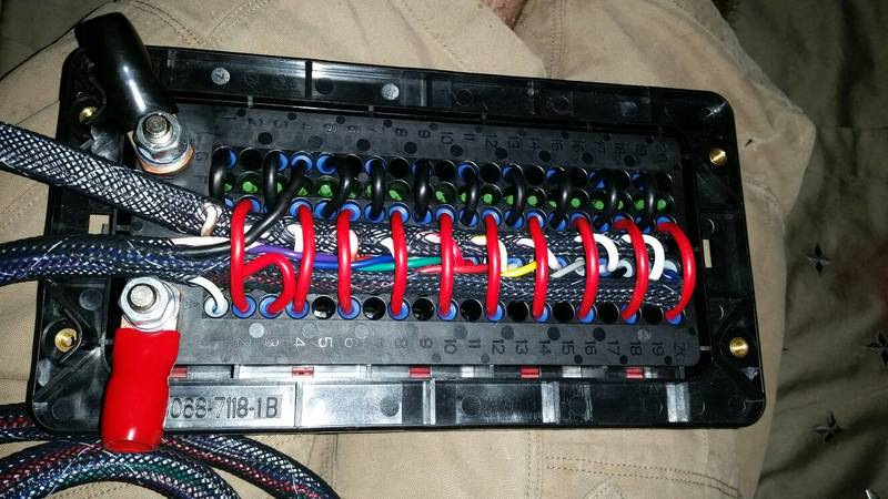Блок предохранителей и реле bussmann 15303 5 Проводка Ч1(MilSpecWiring) - Porsche 944, 2,5 л, 1982 года тюнинг DRIVE2