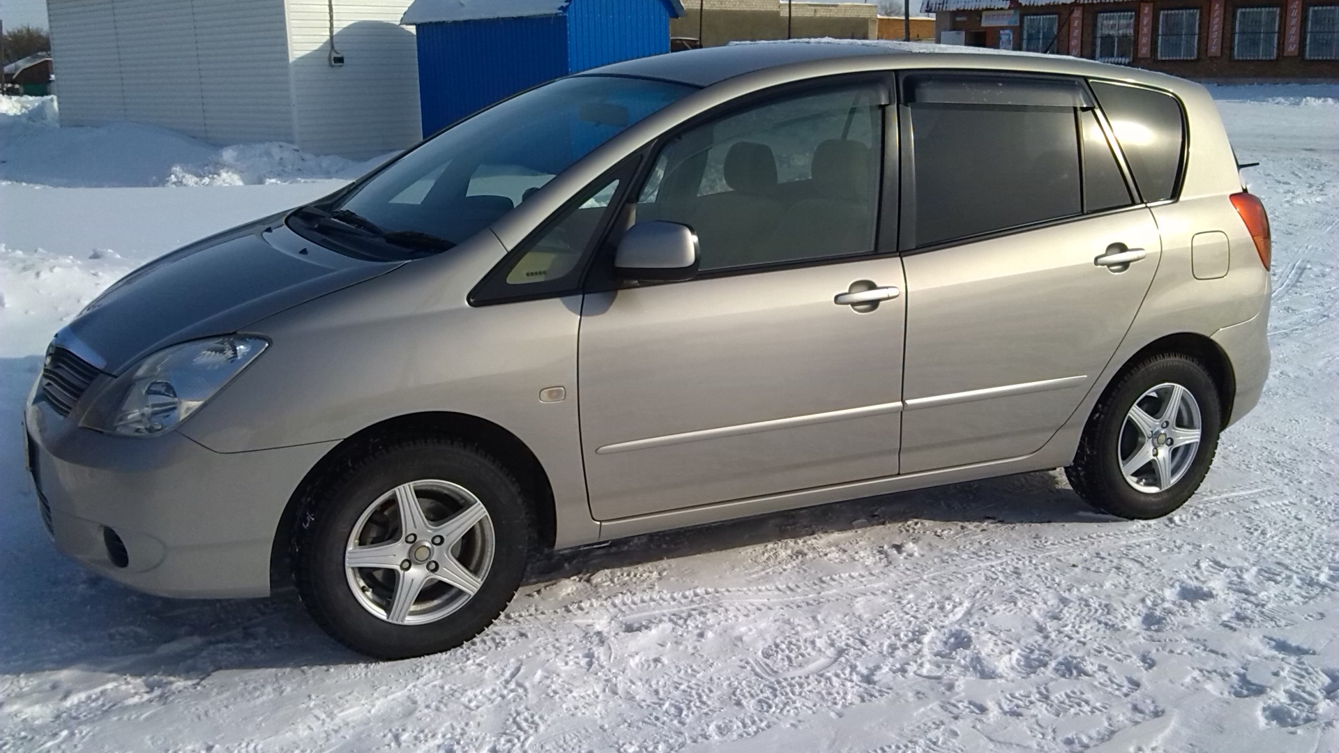 Королла спасио 2004. Toyota Corolla Spacio 2002. Toyota Corolla Spacio 2004. Тойота Королла Спасио 2004.