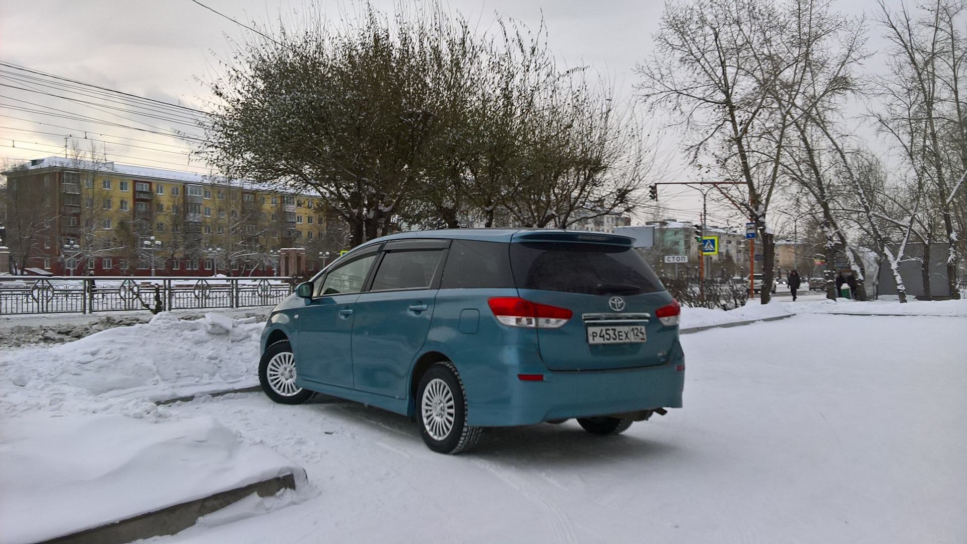 Toyota Wish (AE20) 1.8 бензиновый 2010 | 4WD на DRIVE2