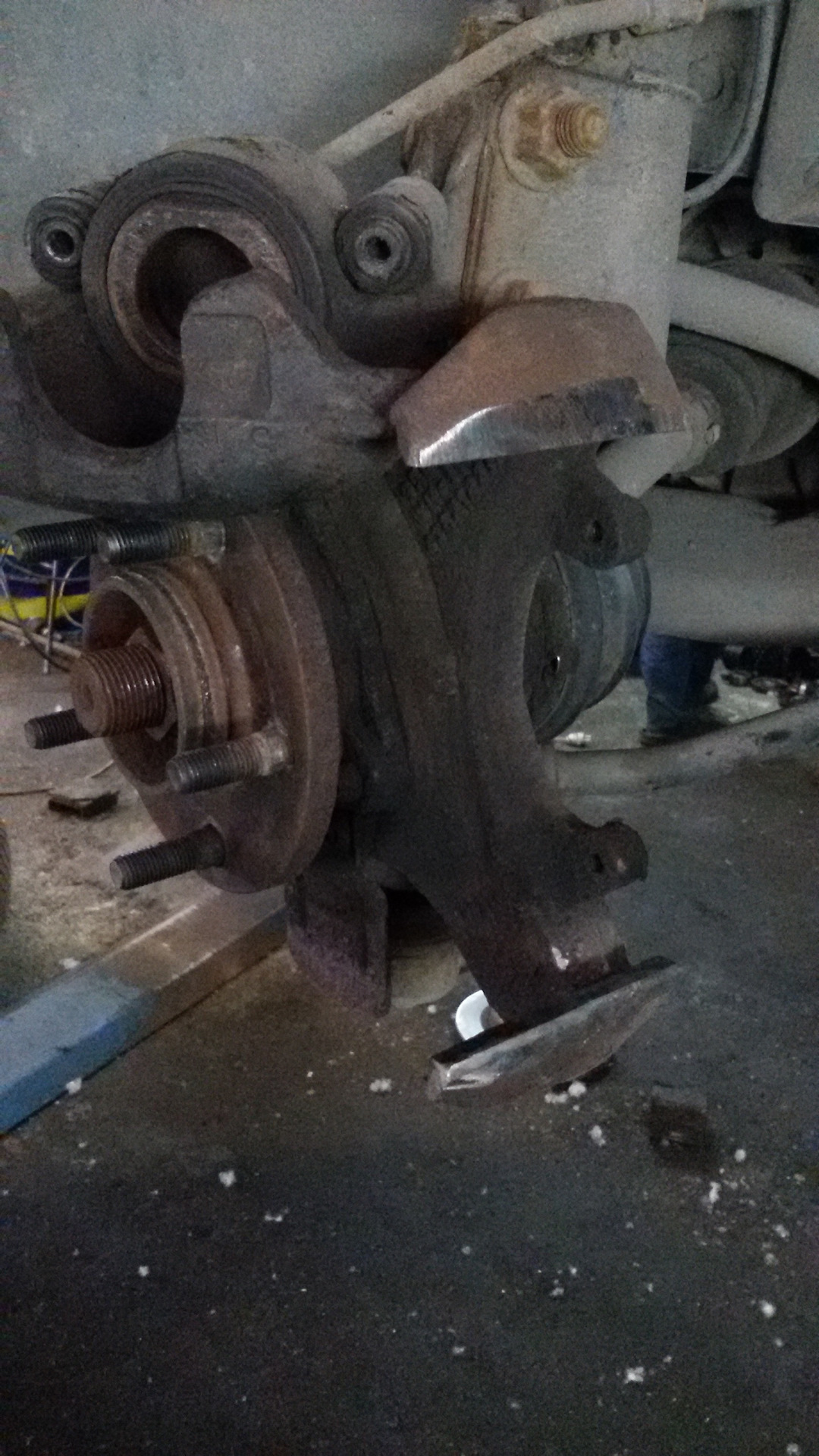 Проваливается педаль тормоза, авто не тормозит — решено — Chrysler 300M ...