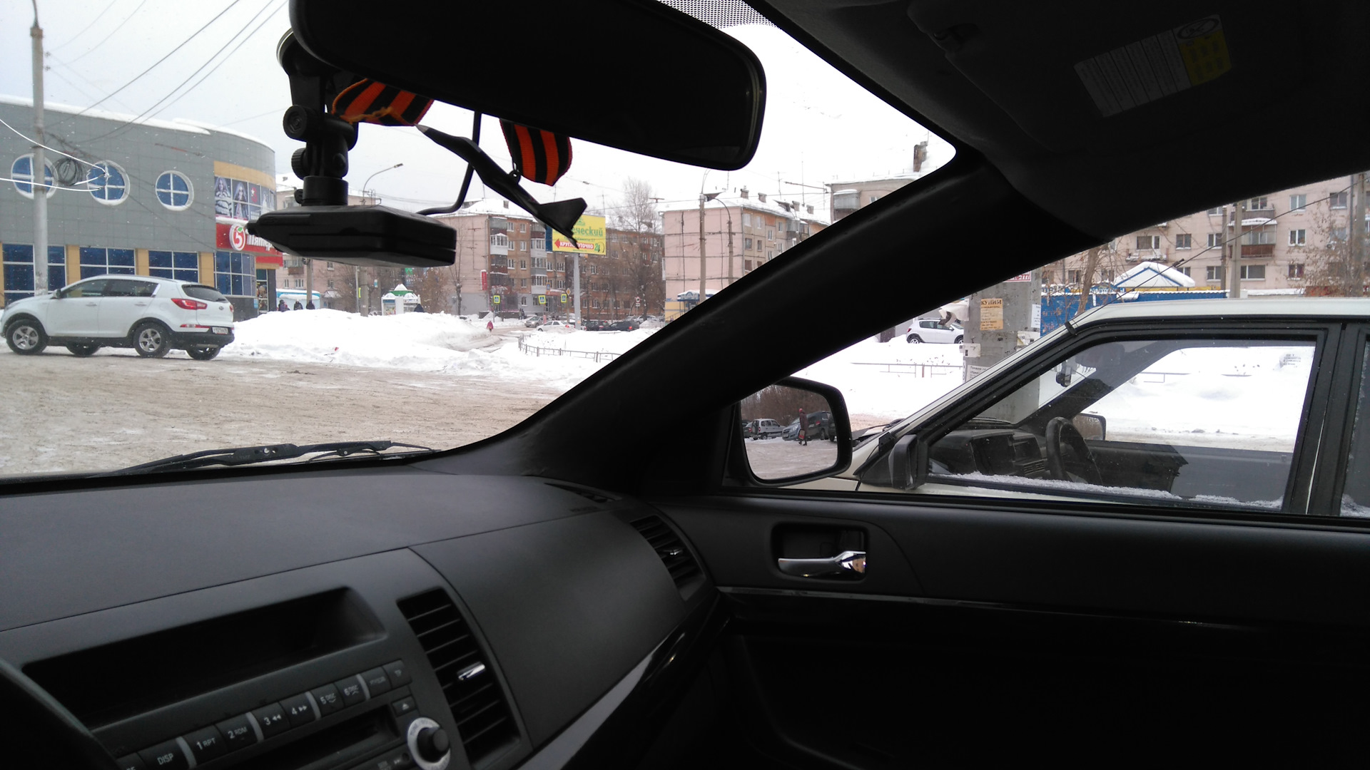 Передние стойки в кожу) — Mitsubishi Lancer X, 0,5 л, 2008 года ...