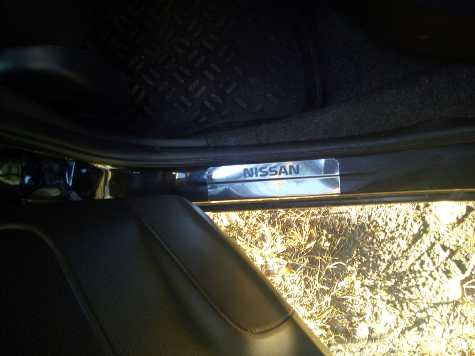 Как снять порог ниссан тиида Накладки на пороги - Nissan Note (1G), 1,4 л, 2012 года аксессуары DRIVE2