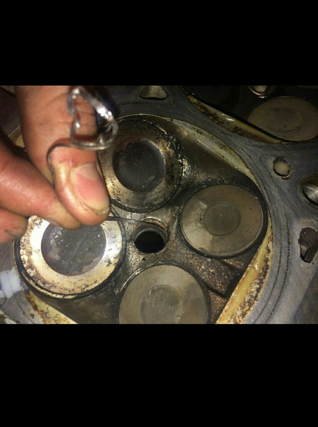 Обломил свечу зажигания — Renault Sandero 2G, 1,6 л, 2013 года ...