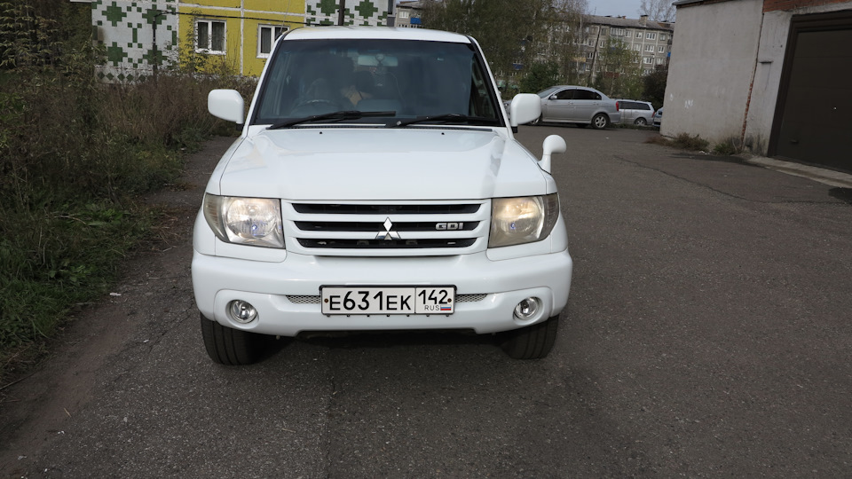 Mitsubishi Pajero iO 2.0 бензиновый 2000 | на DRIVE2