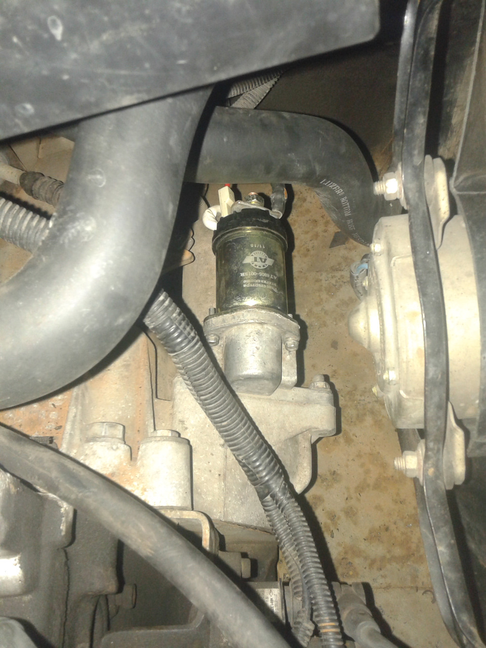 Замена втягивающего реле стартера — Lada 2114, 1,5 л., 2006 года ...