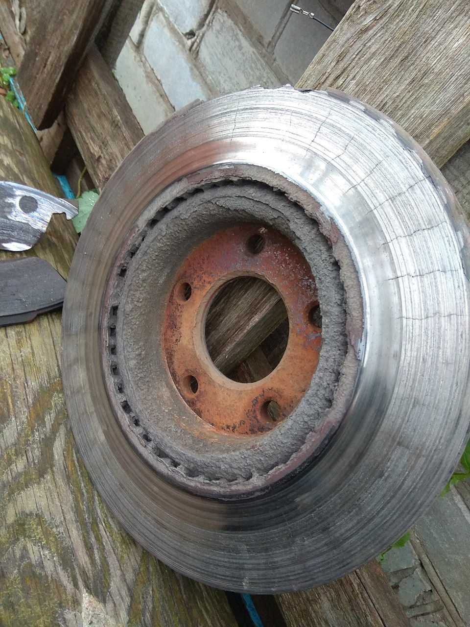 Тормозные диски передние Brembo — Mazda 3 (1G) BK, 2 л, 2006 года ...