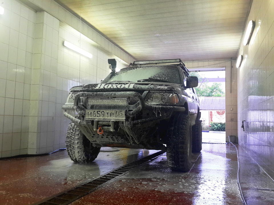 А с НАРУШИТЕЛЕМ все нормально…бегает))) — Mitsubishi Montero Sport (1G)