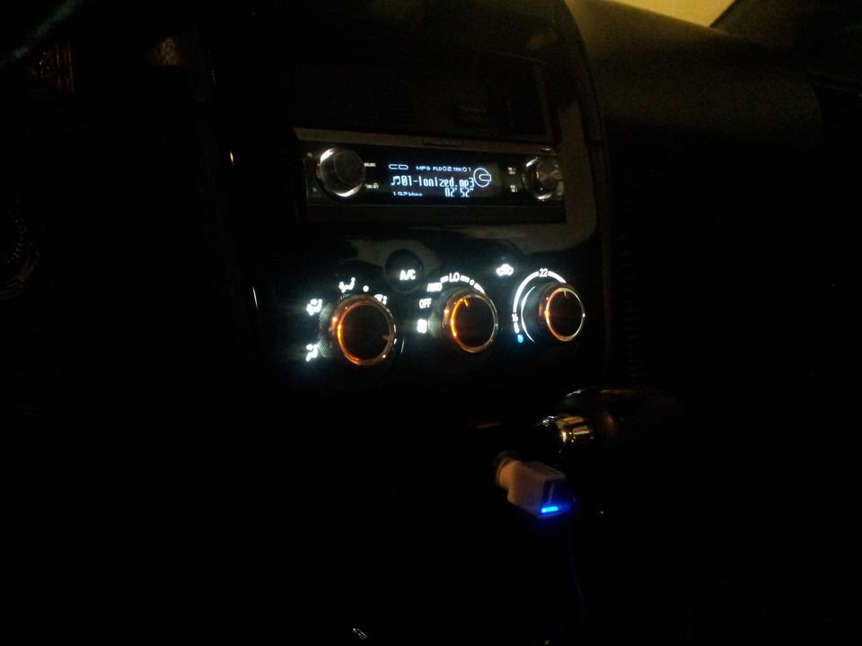 Экзерсисы с паяльником или стабилизатор напряжения — Toyota Avensis I ...