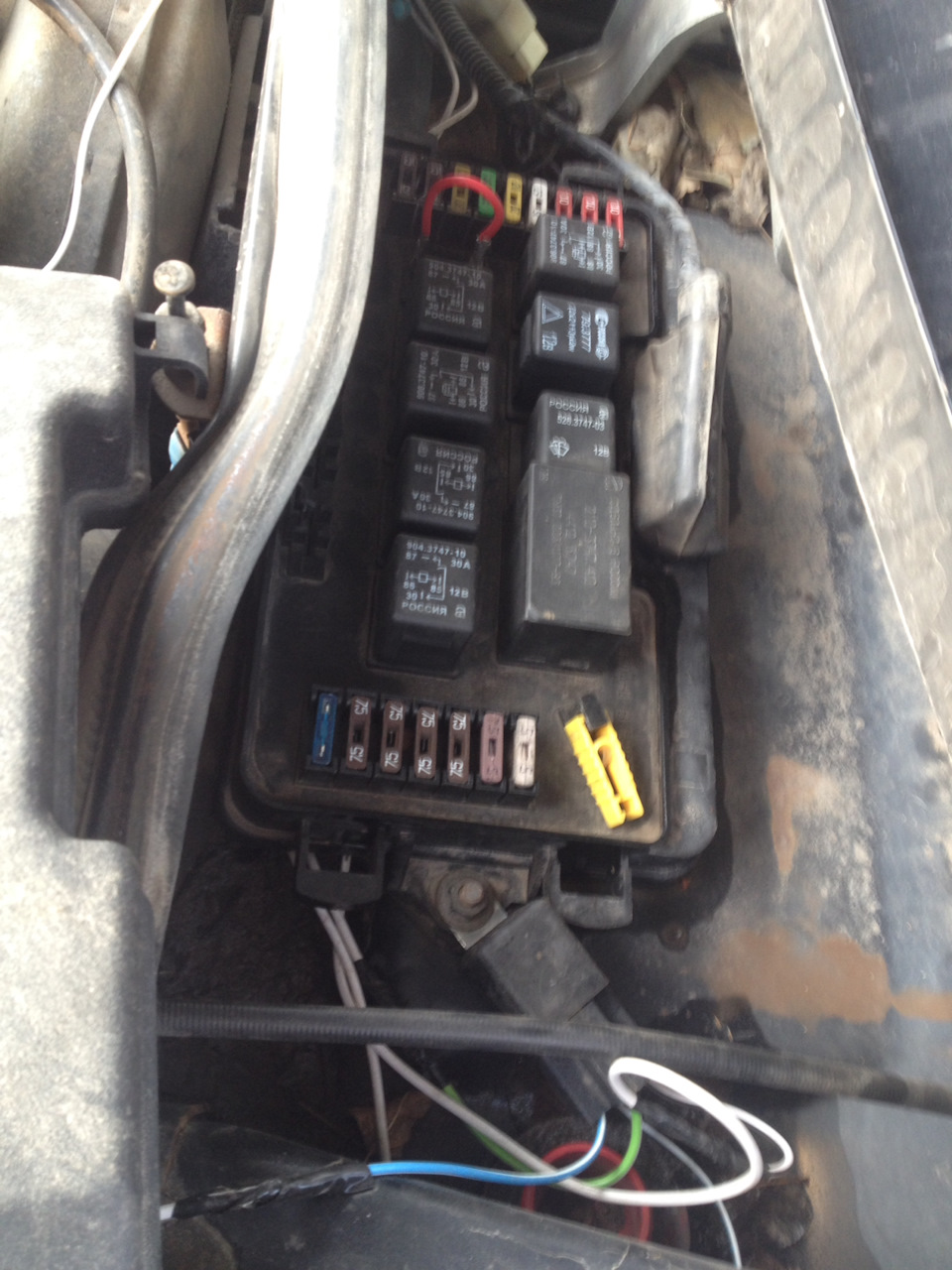 Стеклоподъемники без зажигания — Lada 2114, 1,6 л, 2008 года ...