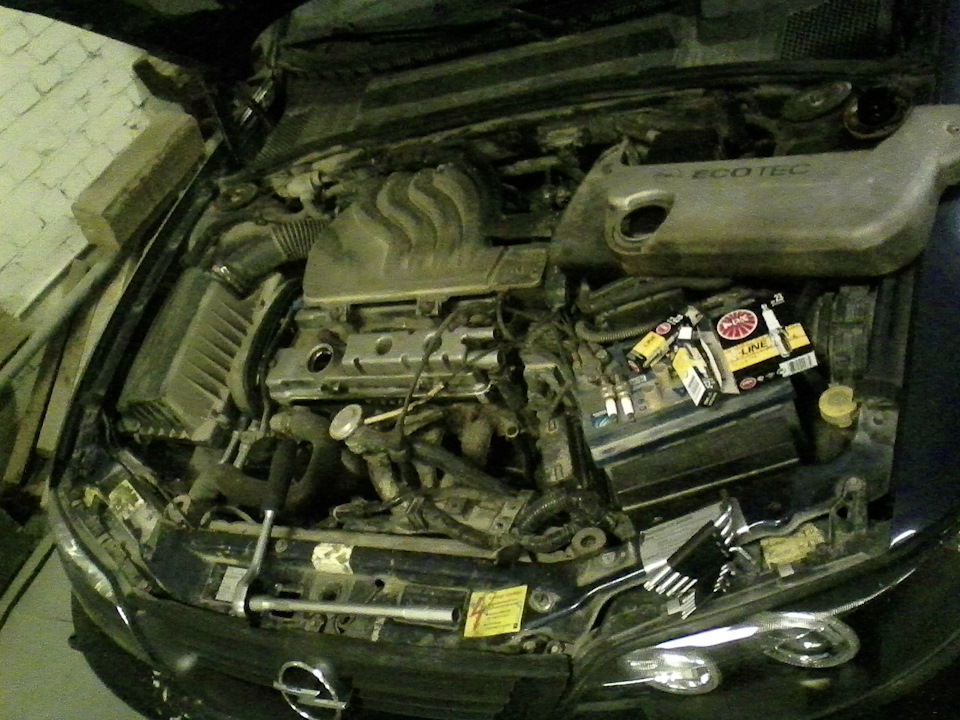 Свечи. — Opel Vectra B, 1,6 л, 1997 года | запчасти | DRIVE2