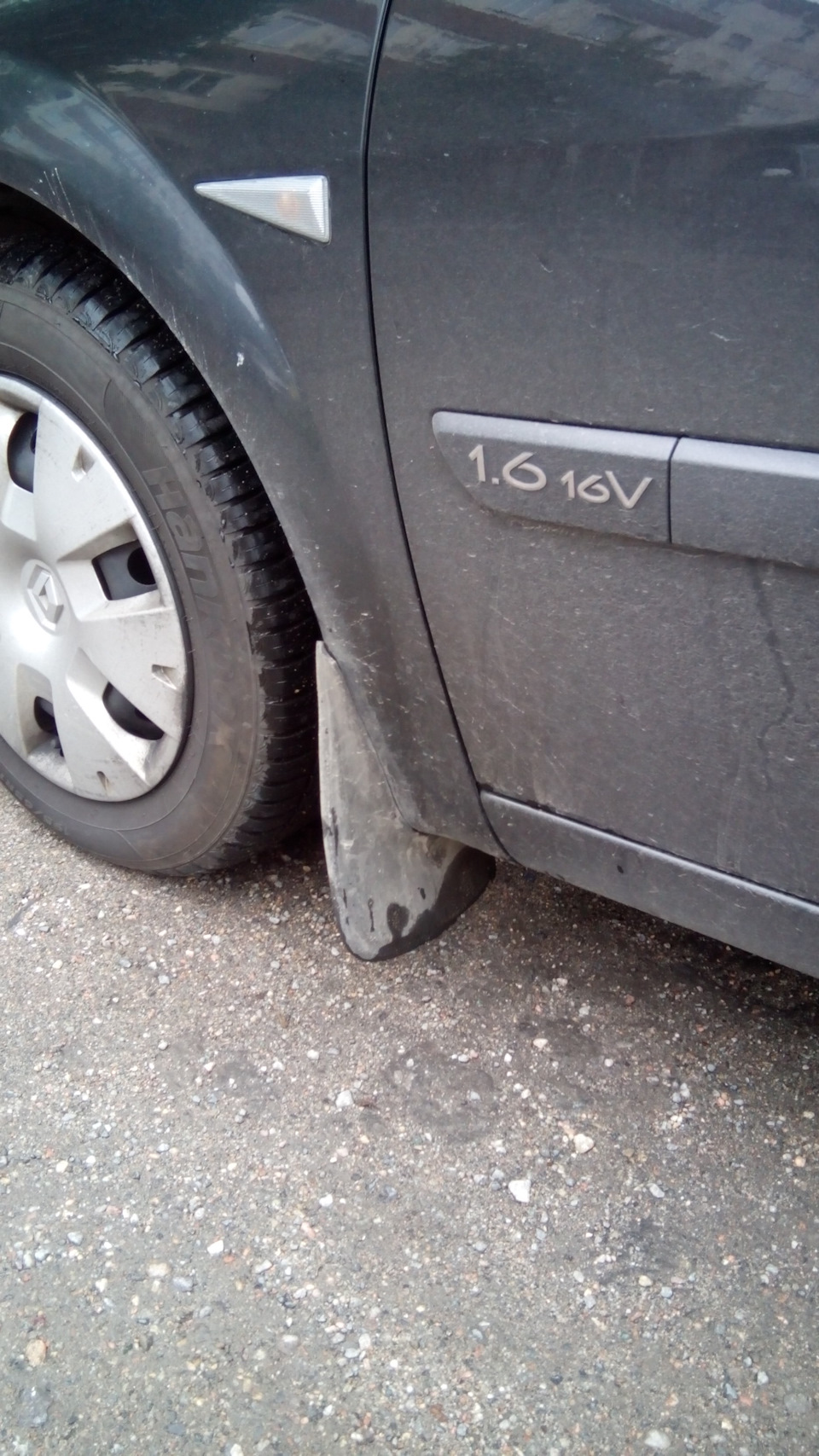 вопрос по брызковикам — Renault Megane II, 1,6 л, 2006 года | другое ...