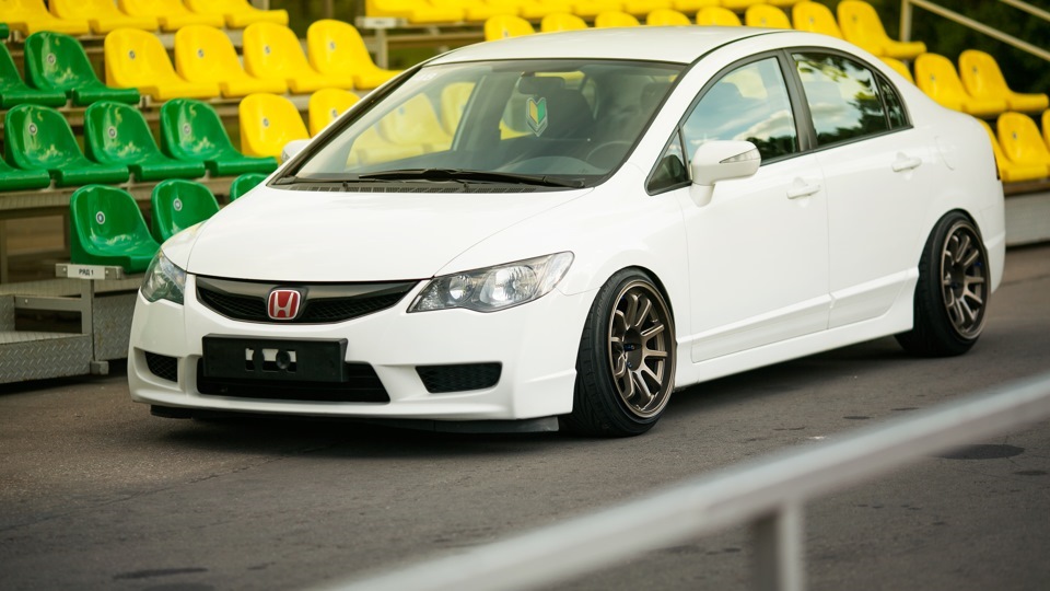 Машина не едет хонда. Honda Civic 4d FD. Honda Civic fd1. Honda Civic 4d (8g). Civic 4d fd1.