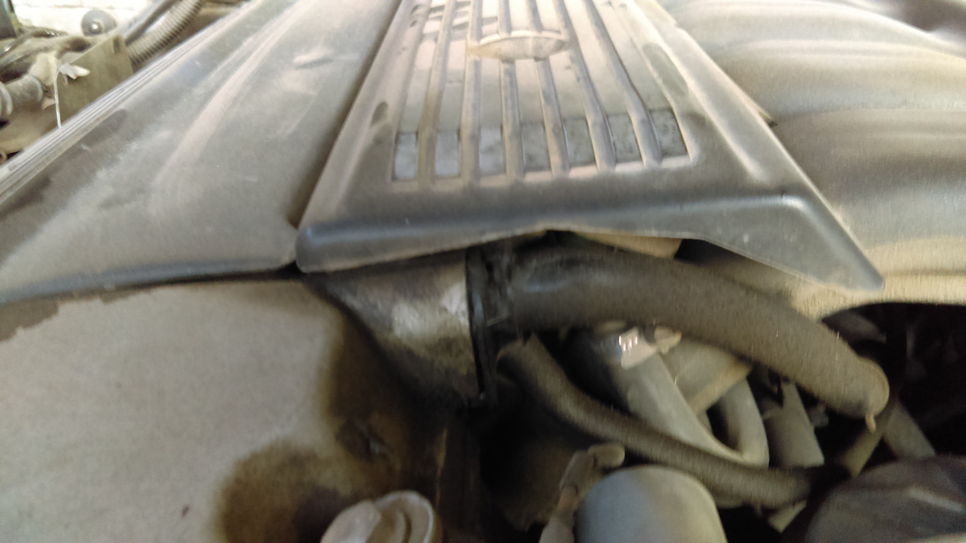 Замена сапуна на ванос и гофра на дроссельную заслонку — BMW 3 series ...