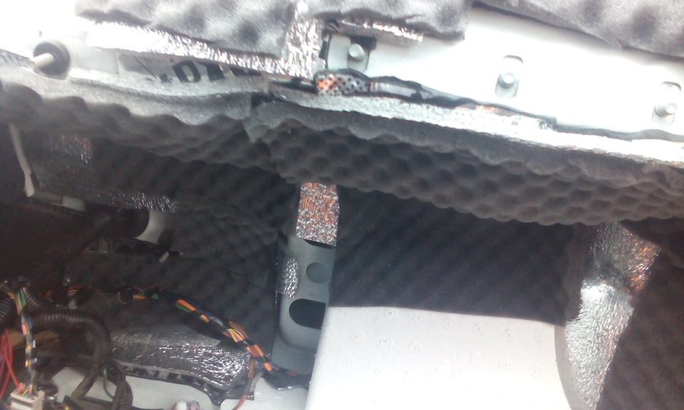 шумка моторного отсека — Lada Приора седан, 1,6 л, 2012 года | своими ...