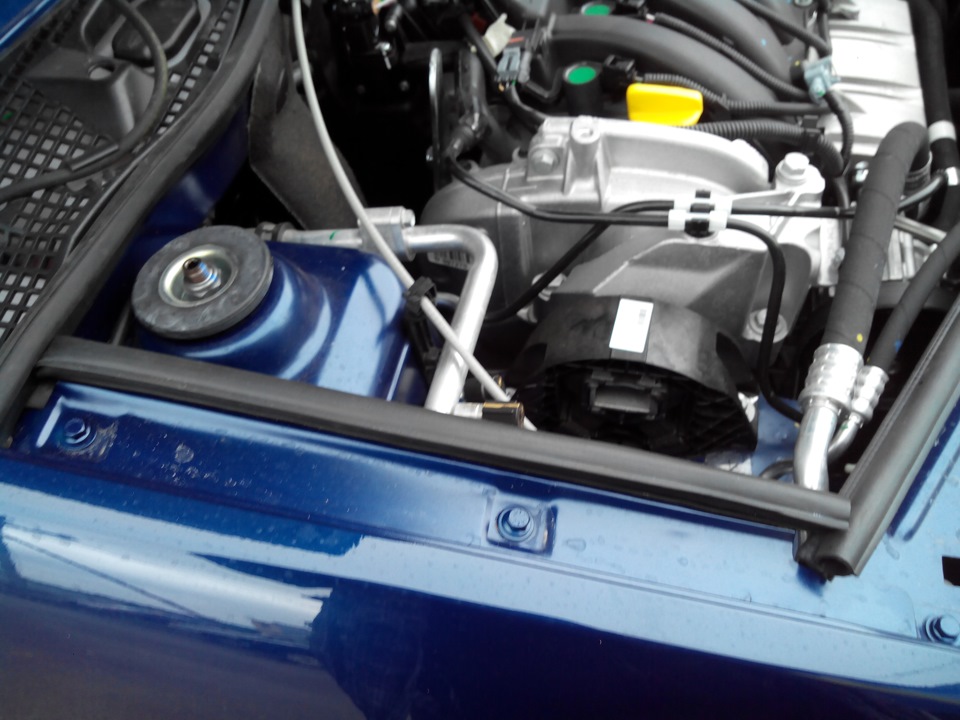 некоторые улучшения под капотом — Lada Ларгус, 1,6 л, 2014 года ...