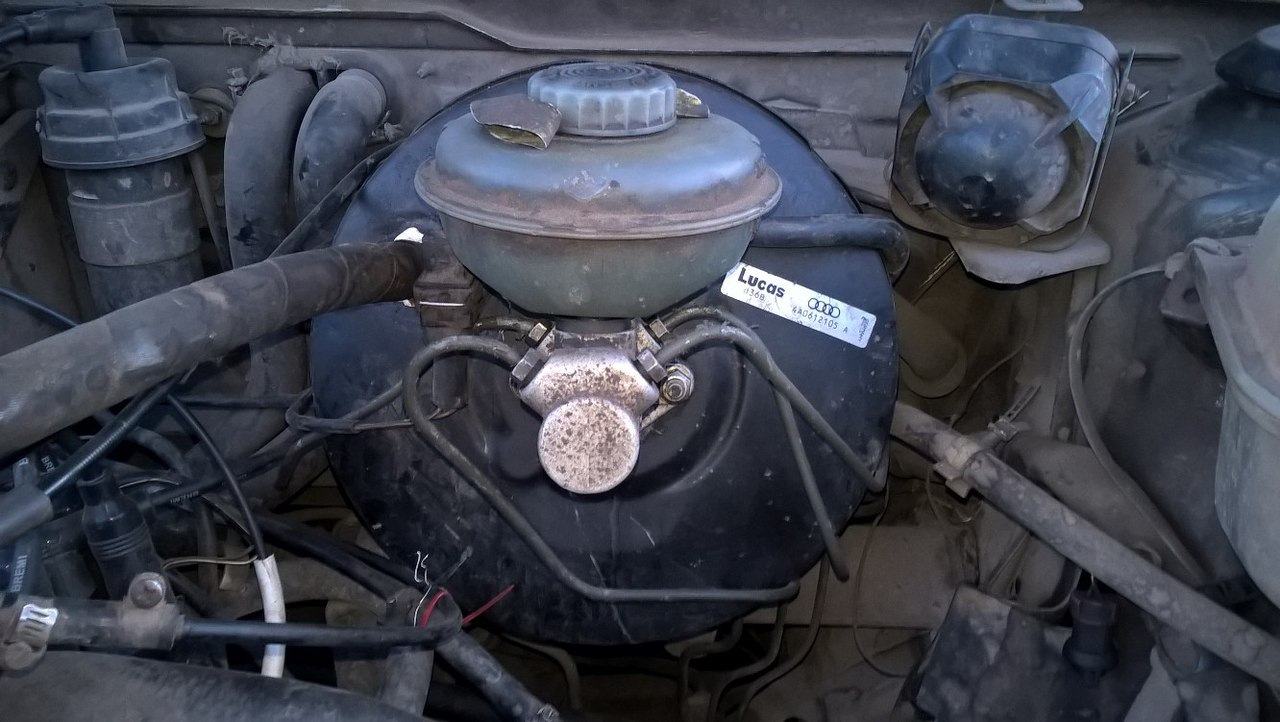 Вакуумный усилитель от Ауди 100 45 кузов. — Audi 80 (B3), 1,8 л, 1987 ...