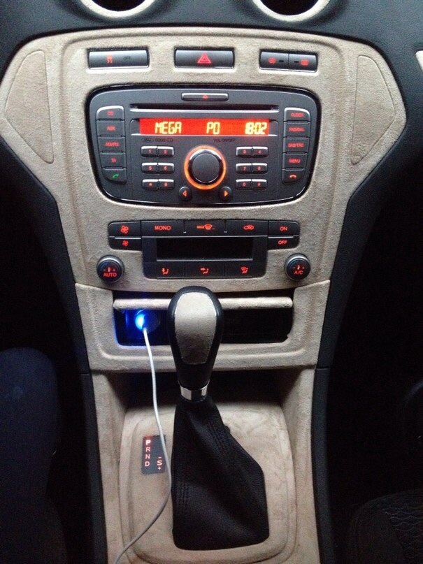 Все ищу в какую же мне алькантару обклеить пластик в салоне? — Ford ...