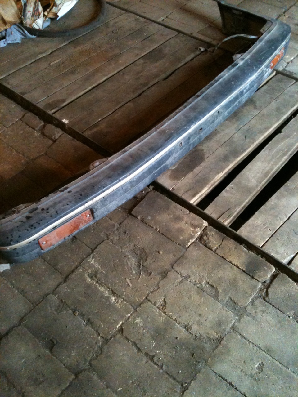 изучу спрос на — бампер мазду 323 б/у, стекло фонаря панель спидометра ...