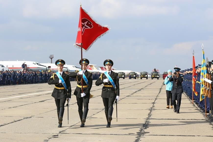 Челябинское военное авиационное. Челябинское военное училище штурманов. ЧВВАКУШ аэродром. Самолеты ЧВВАКУШ Челябинск. ЧВВАКУШ военное училище.