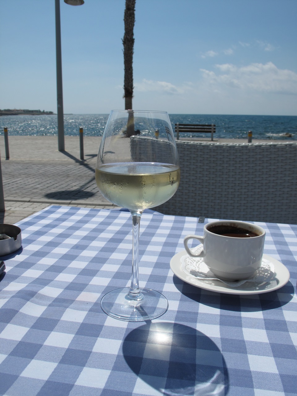 Хвост Виляет собакой или что на самом деле произошло на Кипре начало ...