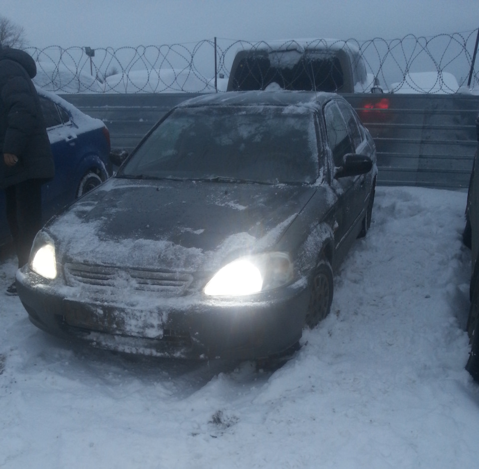 ближний свет — Honda Civic Hatchback (6G), 1999 года | тюнинг | DRIVE2