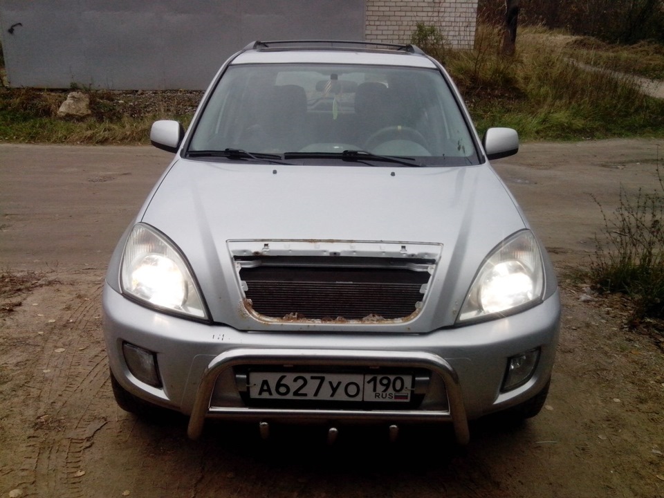 Заменил лампочки в передних фарах — Chery Tiggo 1, 2,4 л, 2007 года ...
